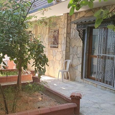 2+1 Apartm With Garden + Balcony , At Ladies Beach Kusadası Eksteriør bilde