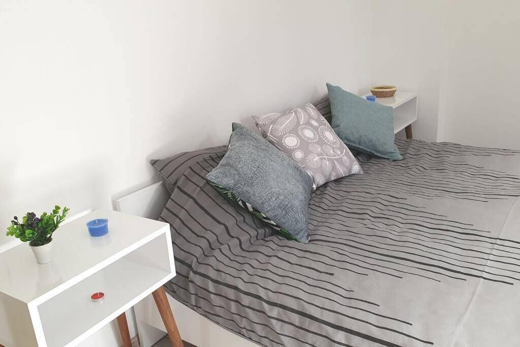 2+1 Apartm With Garden + Balcony , At Ladies Beach Kusadası Eksteriør bilde