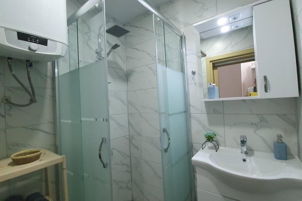 2+1 Apartm With Garden + Balcony , At Ladies Beach Kusadası Eksteriør bilde