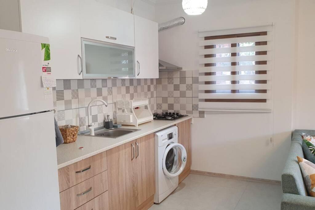 2+1 Apartm With Garden + Balcony , At Ladies Beach Kusadası Eksteriør bilde