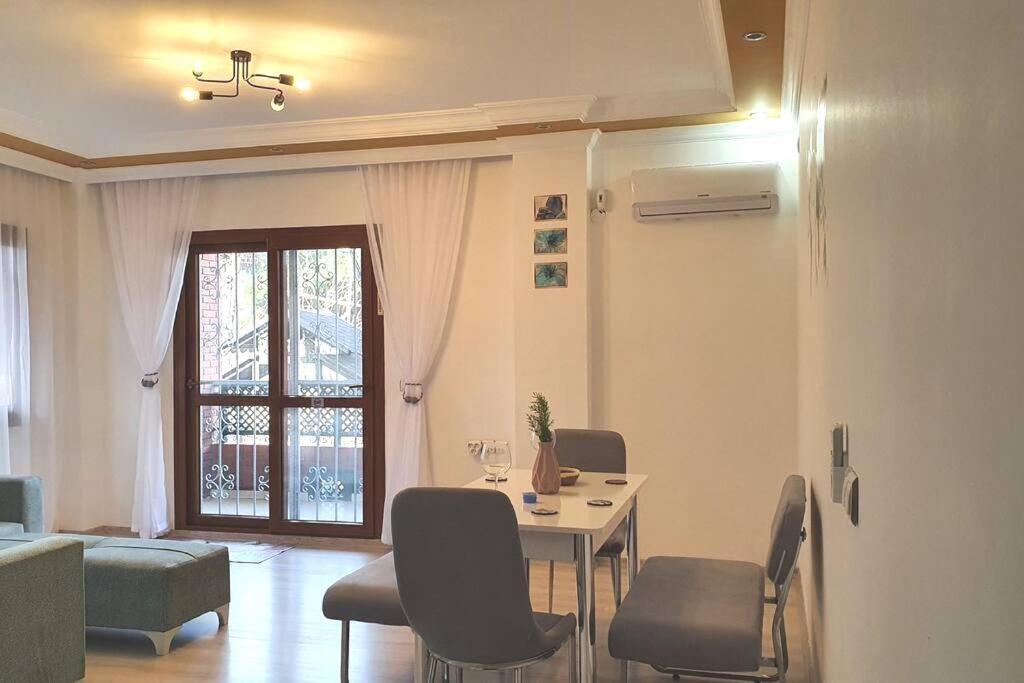 2+1 Apartm With Garden + Balcony , At Ladies Beach Kusadası Eksteriør bilde