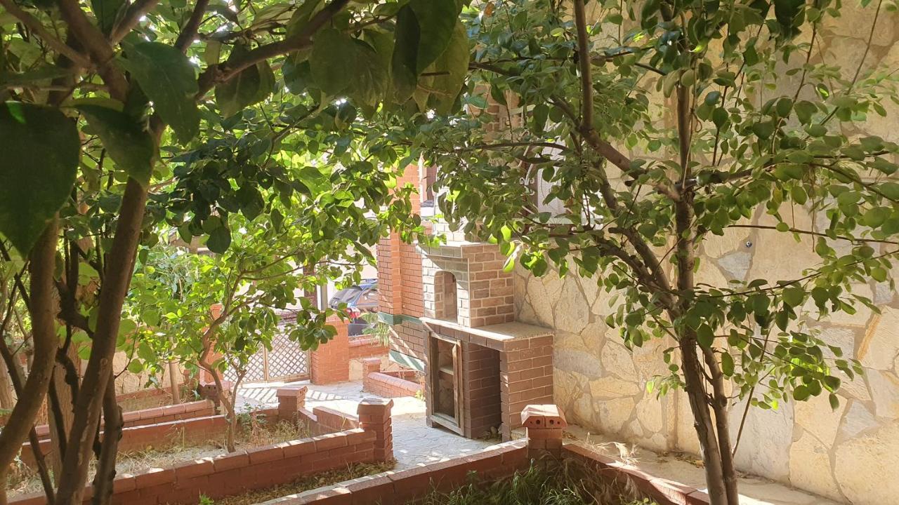 2+1 Apartm With Garden + Balcony , At Ladies Beach Kusadası Eksteriør bilde